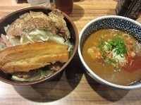 「辛つけめんミニ（７８０円）＋ステーキ（３００円）」@ラーメン燈郎の写真