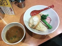 「能登のセコガニつけ麺」@麺屋 翔 西新宿本店の写真