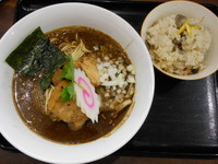 「オニボシ＋色んなキノコの炊き込みご飯＋かえ玉」@ラーメン愉悦処 似星の写真