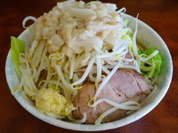 「小ラーメン（700円）ヤサイニンニクアブラ」@ラーメン二郎 めじろ台法政大学前店の写真