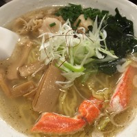 「ズワイガニ帆立塩ラーメン（無料大盛り）」@麺屋 のろし 函館の写真