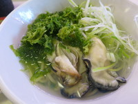 「牡蠣ラーメン380+税」@はま寿司 野田堤台店の写真