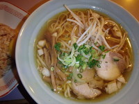 「中華そば(500円)、焼飯(500円)」@クラウンの写真