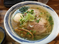「燻しおらぁ麺」@麺屋 一八の写真