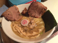 「あさりの塩そば  700円  チャーシュートッピング200円」@麺屋 浦島太郎の写真