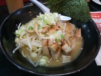 「【冬季限定】豚骨味噌　大」@らあめん 万咲の写真