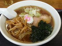 「ラーメン(並盛)500円」@三富士の写真