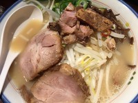 「肉もやし＋替え玉」@麺の坊 砦の写真