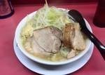 「ラーメン（野菜少なめ・にんにく）」@ラーメン二郎 大宮店の写真