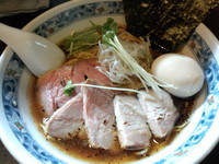 「豊穣清湯特製醤油ラーメン(950円)」@麺処 夏海の写真
