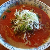 「汁あり坦々麺　７００円」@中華屋 龍影の写真