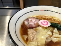 「肉ワンタン麺」@麺創研 奏の写真