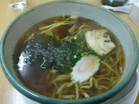 「めんまるらーめん　しょうゆ　太麺　（大盛り）」@ラーメン＆お食事 吟 飯田店の写真
