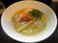 「鶏白湯ＳＯＢA ７５０円」@麺仁 鯱の写真