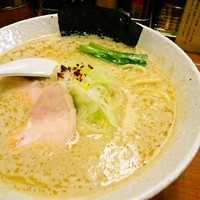 「濃厚牡蠣白湯そば」@福の神食堂の写真