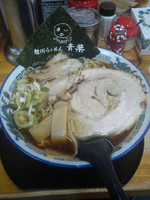 「醤油らうめん」@旭川らぅめん青葉 本店の写真