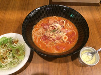 「やりいかのトマトクリーム感謝セット 540円」@麺＆cafe Coi.Coi.の写真