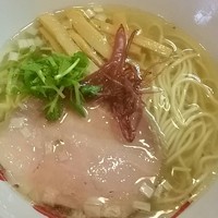 「塩中華そば  ７００円」@中華そば ともゑの写真