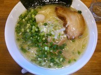 「丸鶏白湯（塩）＋大盛」@一合舎 高崎店の写真