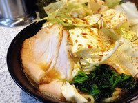 「特製ラーメン＋キャベチャ」@らーめん 匠家 末広店の写真