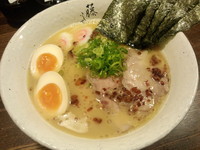 「濃厚鶏白湯特製ラーメン(980円)」@麺屋 藤しろ 目黒店の写真