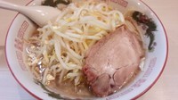 「ラーメン750円(ヤサイ、ニンニク少し)」@らーめん まひるの写真