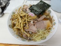 「青島チャーシュー大盛870円麺硬め。メンマ50円」@青島食堂 秋葉原店の写真