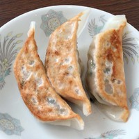 「Dセット（ラーメン＋餃子3ヶ＋半ライス）860円」@青竹手打ちラーメン 義信の写真