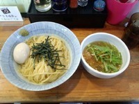 「【半熟味玉】淡麗塩つけ麺（あつもり）850円」@塩つけ麺 灯花の写真