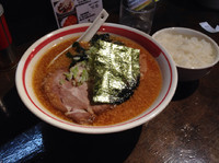 「背脂みそら〜めん（大盛りサービス）ライス680円＋150円」@悠河らーめん 町田中町店の写真