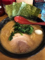 「醤油豚骨（６８０円）全部普通」@横浜家系ラーメン こんばの写真