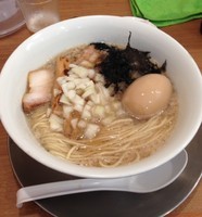 「背脂中華そば￥680＋玉子￥100」@麺屋 鶴若の写真