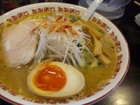 「【期間限定】奏龍海老味噌麺　９０７円」@おおぼし 上田本店の写真