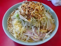 「小ラーメン（690円）ニンニクチーズ」@ラーメン二郎 中山駅前店の写真