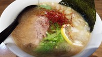 「牛骨ラーメン（ランチタイム限定）」@横浜家系濃厚とんこつラーメン 竹取家の写真