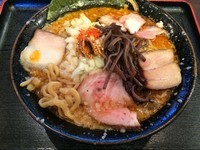 「海老辛醤ラーメン　￥780」@煮干 丸めの写真