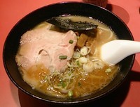 「ヨシベーラーメン醤油（太麺）」@ラーメン ヨシベー 錦糸町店の写真