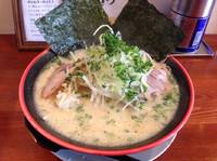 「とんこつ醤油」@らーめん極の写真