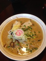 「とんこつ味噌ラーメン」@麺家 なると 掛尾店の写真