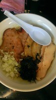 「煮干濃麺ＨＶカエシなし＋和え玉＋チャーシュー」@濃麺 海月の写真