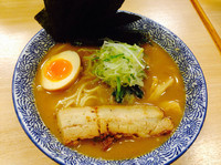 「ラーメン（豚骨醤油）」@麺屋 青山 八日市場店の写真