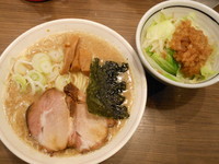 「濃厚中華そば＋ジロベジ」@INOSHOWの写真