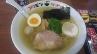 「白醤油ラーメン750円」@コクミンショクドウの写真