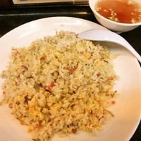 「今月の限定メニュー　梅じゃこ炒飯＋餃子」@ゆうえん 松戸駅西口店の写真