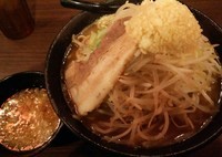 「ガッツリしょうゆ　ニンニクアブラ　750円」@東葛大賞典の写真