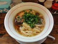 「熟成レトロ醤油ラーメン（細麺）」@石原ラ軍団 深阪店の写真