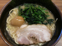 「ラーメン（並）」@横浜家系ラーメン 壱角家 勝どき店の写真