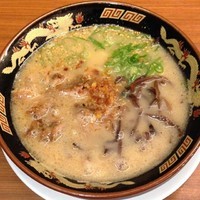 「豚とろラーメン」@鹿児島ラーメン 豚とろ 博多駅デイトス店の写真