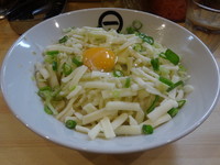 「まぜそば430円+大盛100円+チーズ100円」@博多拉麺 KAZUの写真