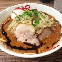 「味噌らーめん+味玉」@味噌屋八郎商店 新宿店の写真